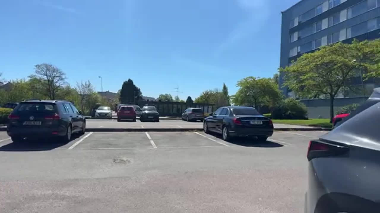 پوستر جذب خواسته‌ها با قانون جذب چگونه ثروتمند شویم؟