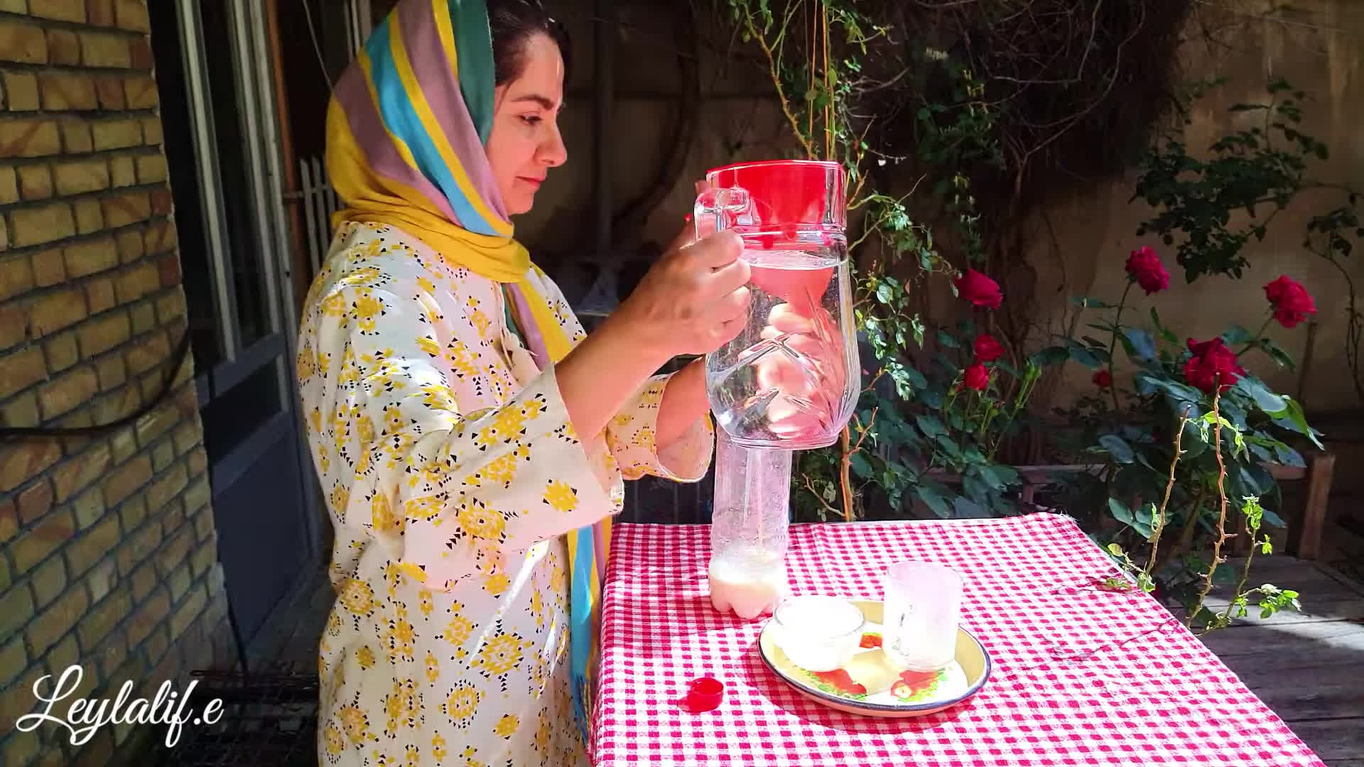 پوستر آموزش دوغ گازدار عالی خانگی کاملا طبیعی با این ترفند ساده ....