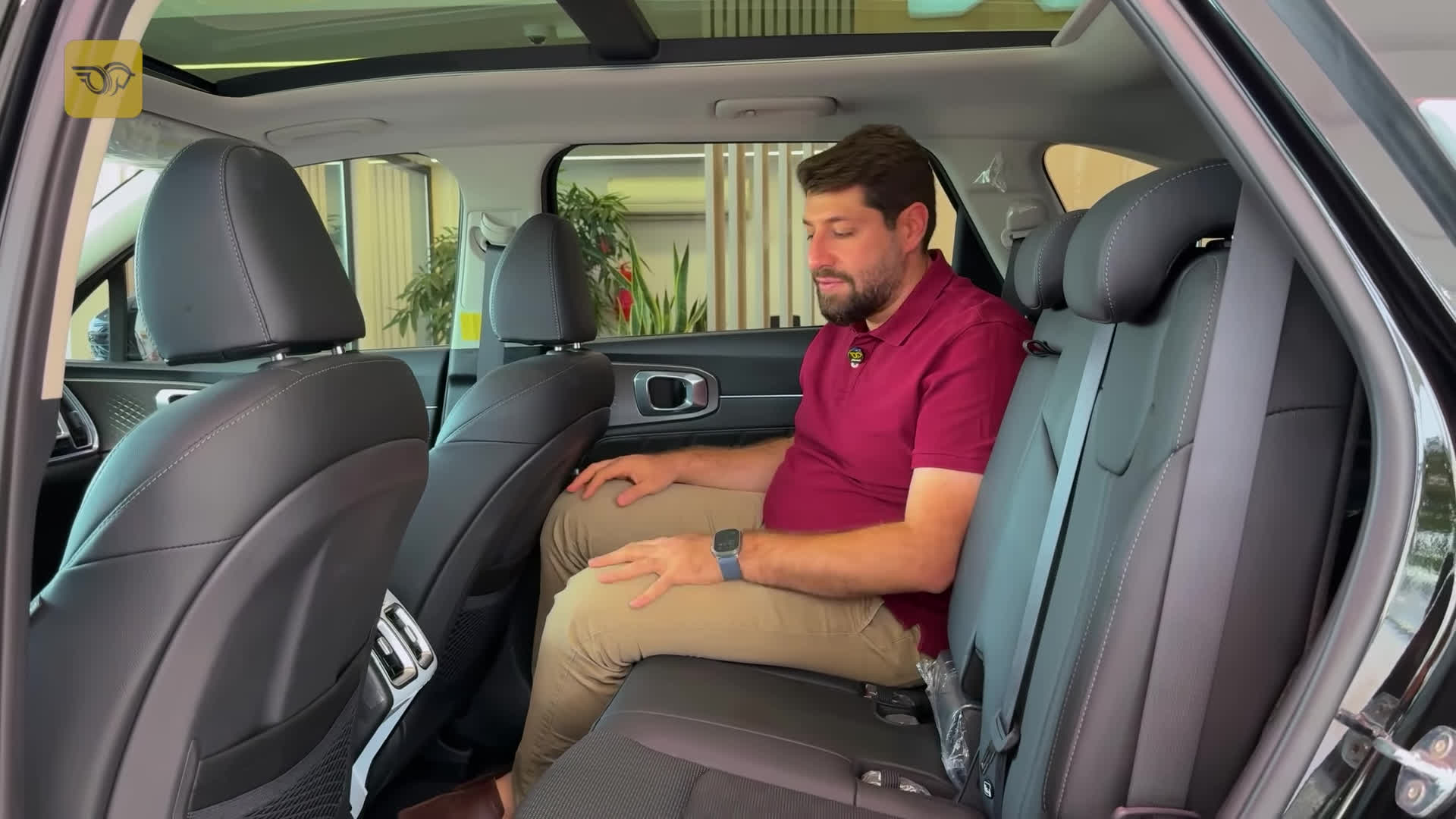 پوستر نقد و بررسی کیا سورنتو؛ خودروی کراس اوور کره ای با طراحی...