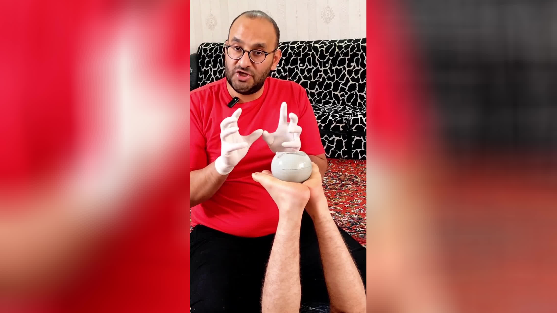 پوستر استفاده از دستکش